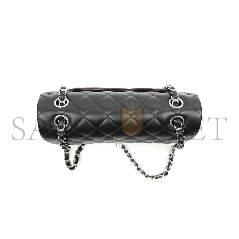 Ch**el master small classic flap black lambskin (23*14*6cm)